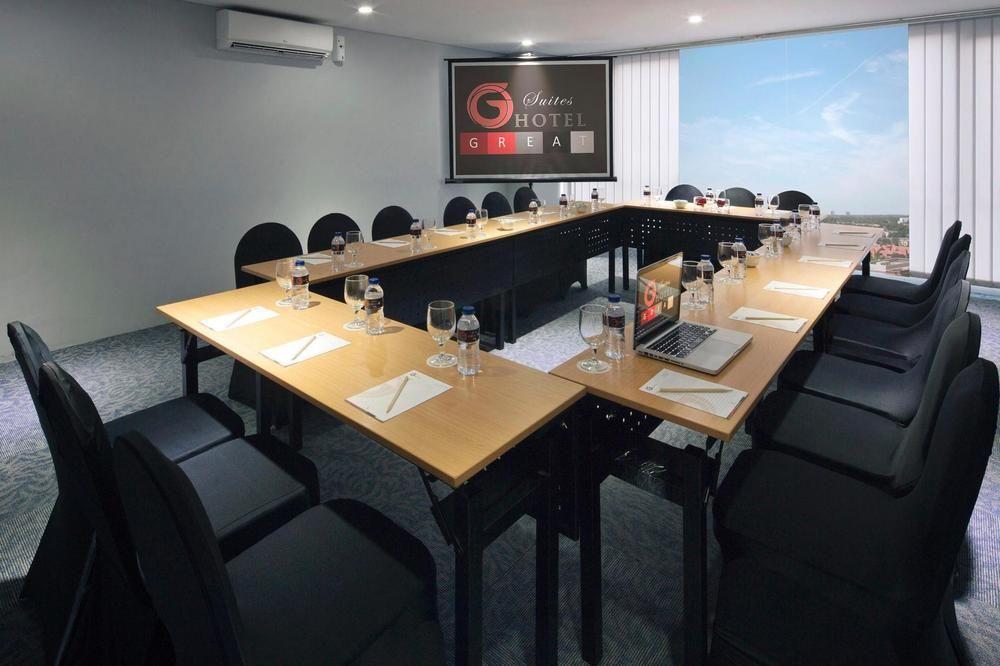 G Suites Hotel By Amithya Surabaya Exterior foto